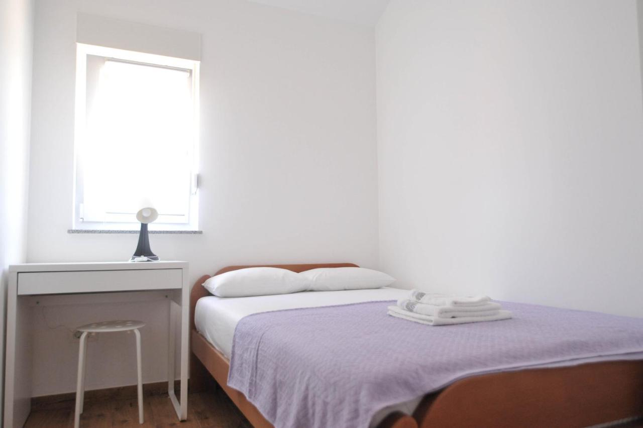 Apartmani Rebecca Vir Zewnętrze zdjęcie